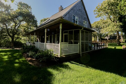 Newly remodeled home w/ new furniture, large yard & great porches