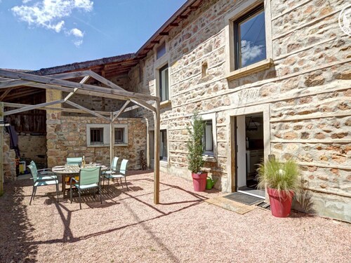 Stone cottage with shared pool