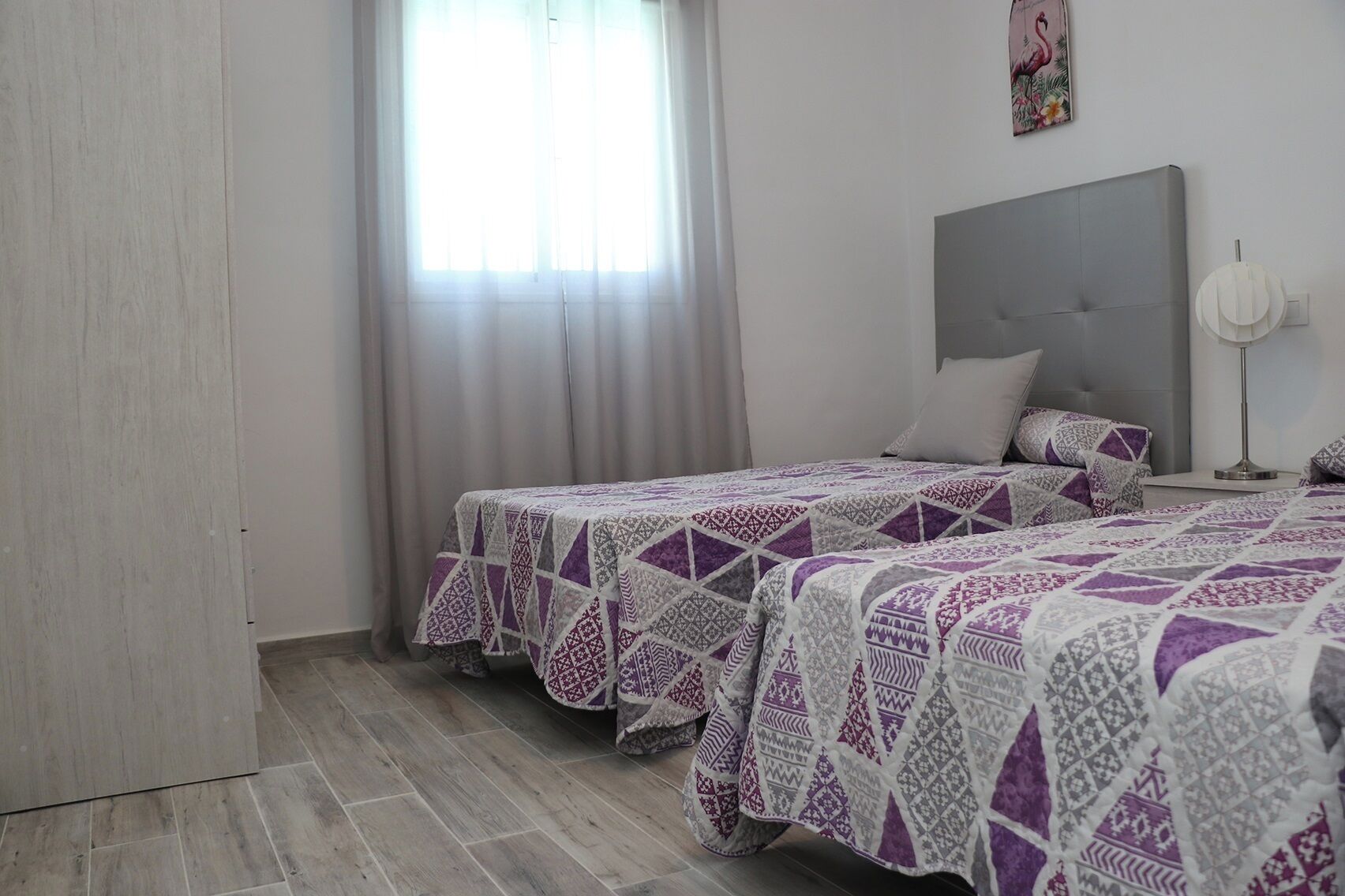 2 chambres, fer et planche à repasser, Wi-Fi, draps fournis