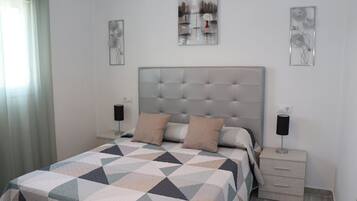2 bedrooms, iron/ironing board, WiFi, bed sheets