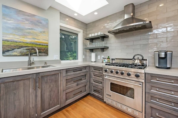 Newly remodeled high-end kitchen
