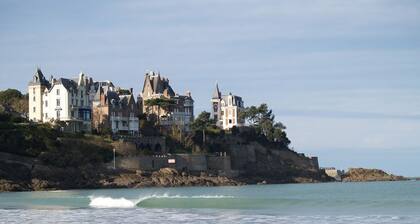 Maison Ă louer, Ă 20 m de la grande plage de Saint lunaire