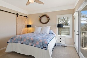 Room - Bramasole (Hopland)
