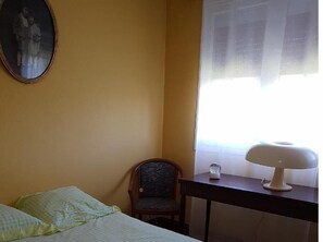 2 bedrooms, iron/ironing board, WiFi, bed sheets - 4 people - 110 m² - apartment 3 balconies - hyper calm (Biarritz)