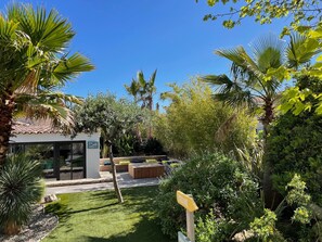 Property grounds - Farniente in a haven of peace close to all amenities (Montbazin)