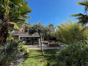 Property grounds - Farniente in a haven of peace close to all amenities (Montbazin)