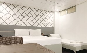 書桌、筆電工作空間、熨斗/熨衣板、免費無線上網