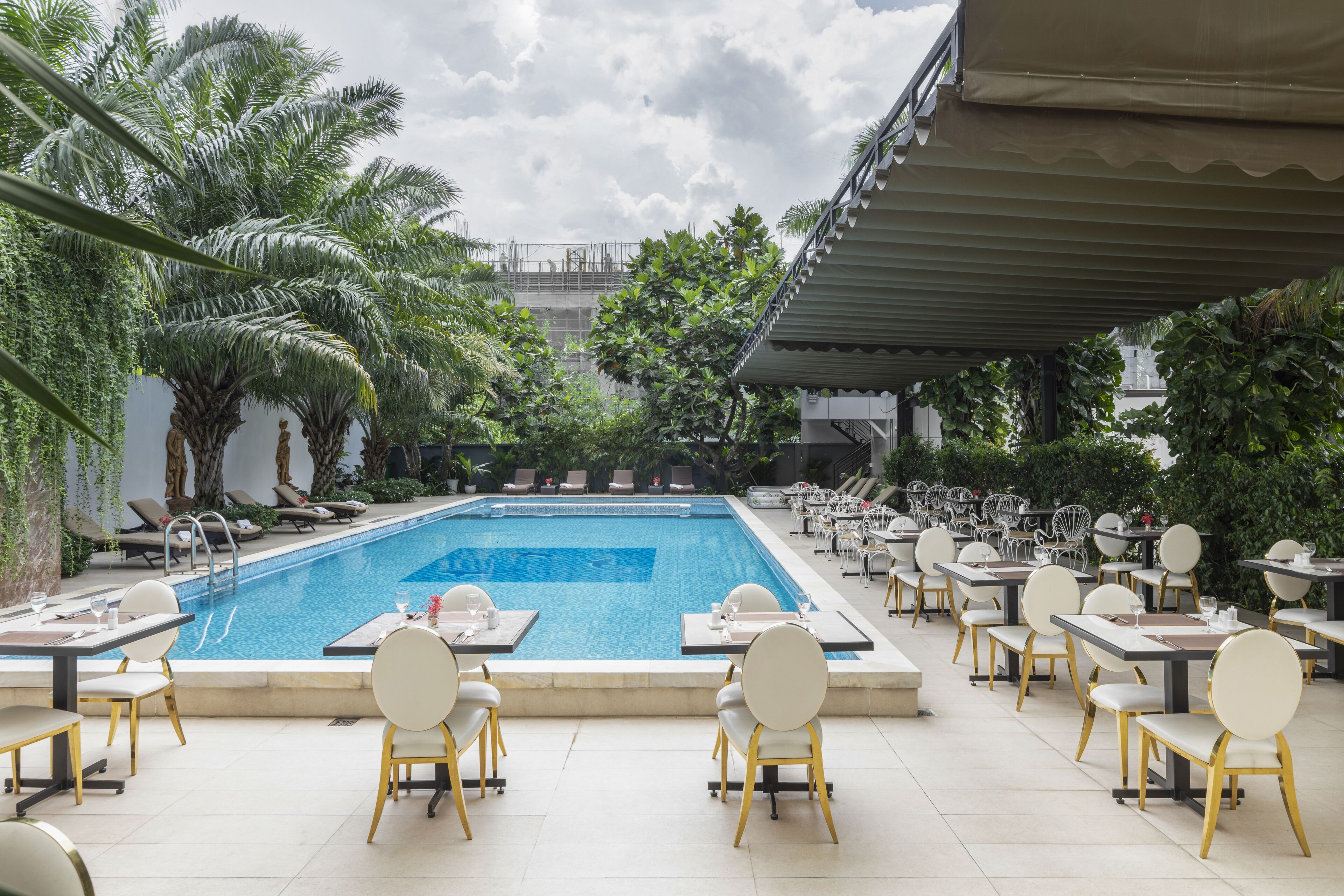 outdoor pool, pool loungers