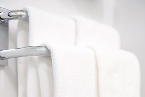 Ensemble douche/baignoire, baignoire relaxante profonde