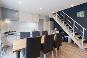 Private Vacation Home | Living area | Flat-screen TV