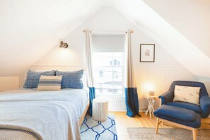 1 bedroom, iron/ironing board, internet, bed sheets