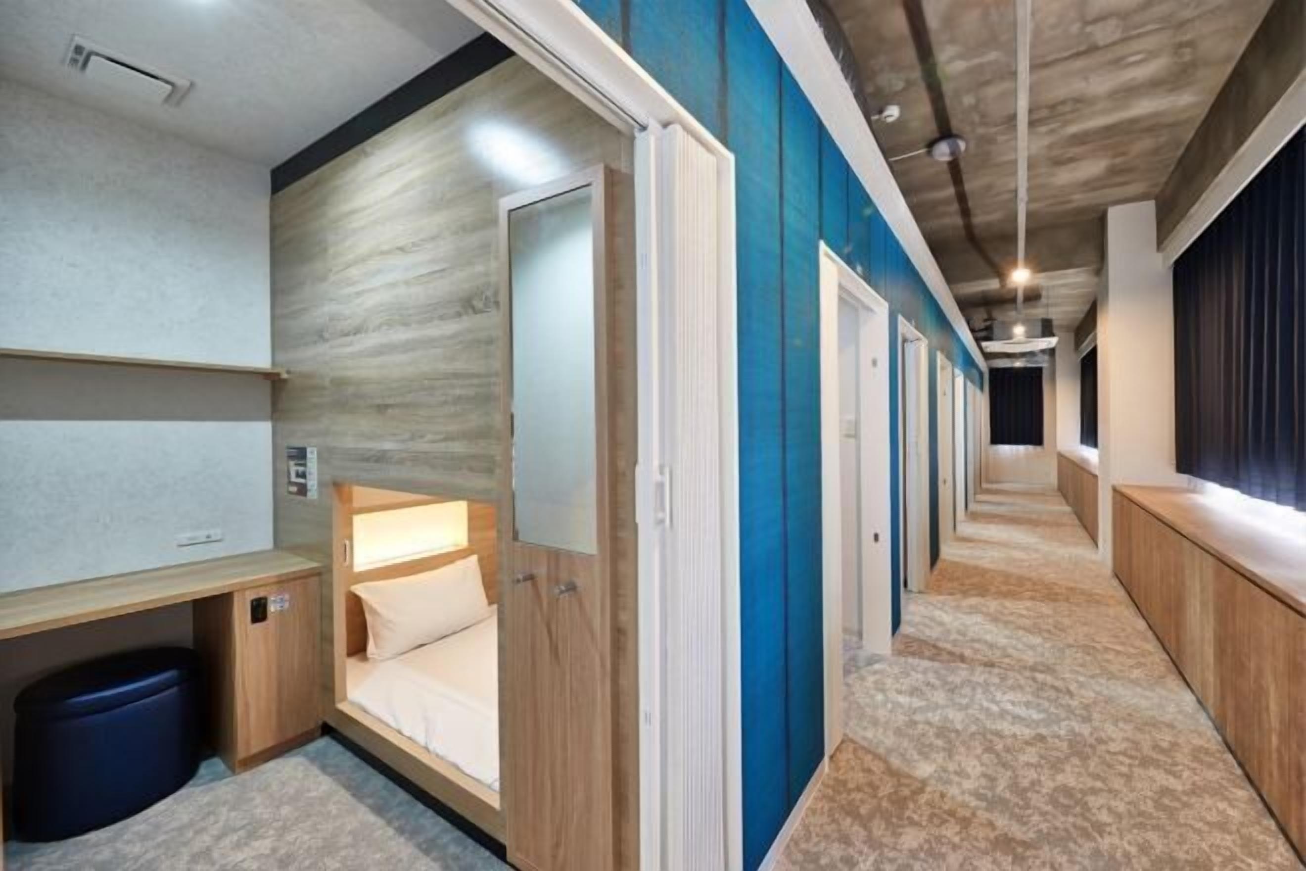 低刺激性寝具、セーフティボックス (室内)、遮光カーテン、WiFi