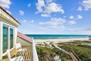 Property grounds - EXPERIENCE THE ULTIMATE IN ISLAND LIVING at the incredible beach front home AMBASSADOR. (St. George Island)