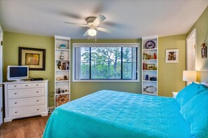 3 bedrooms, free WiFi, bed sheets - BIRD WATCHER IS PARADISE FOR A NATURE LOVER!! (St. George Island)