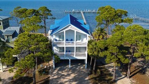 Exterior - EXPERIENCE THE ULTIMATE in Island living at Pineapple Paradise. (St. George Island)
