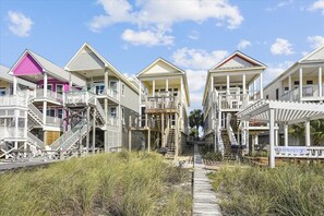 Exterior - PATRUBY'S PLACE is THE PLACE for fun and sun! (St. George Island)