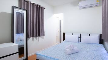 2 bedrooms, WiFi, bed sheets, wheelchair access