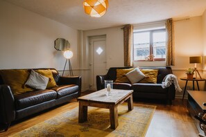 Smart TV, stereo - Nook Cottage, Woodburner,Wi-Fi (Bude)