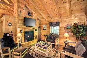 Smart TV, fireplace, DVD player