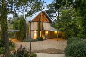 Front of property - Hepburn Spa Pavilions (Hepburn Springs)