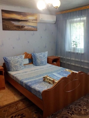 Kamar Triple Comfort, pemandangan halaman | Seprai premium, tempat tidur Select Comfort, dan didekorasi berbeda-beda