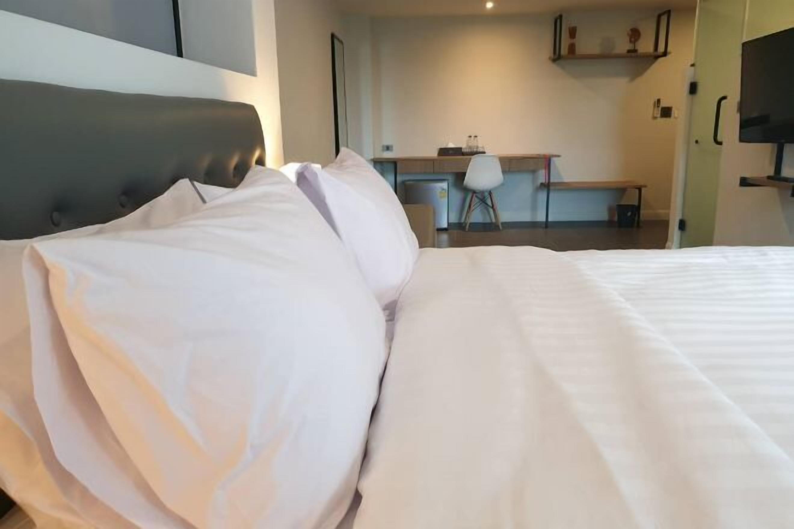 In-room safe, desk, laptop workspace, rollaway beds