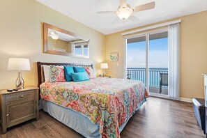 2 bedrooms, iron/ironing board, internet, bed sheets - Gulf front condo with resort amenities, snack bar, and Lazy River (Panama City Beach)