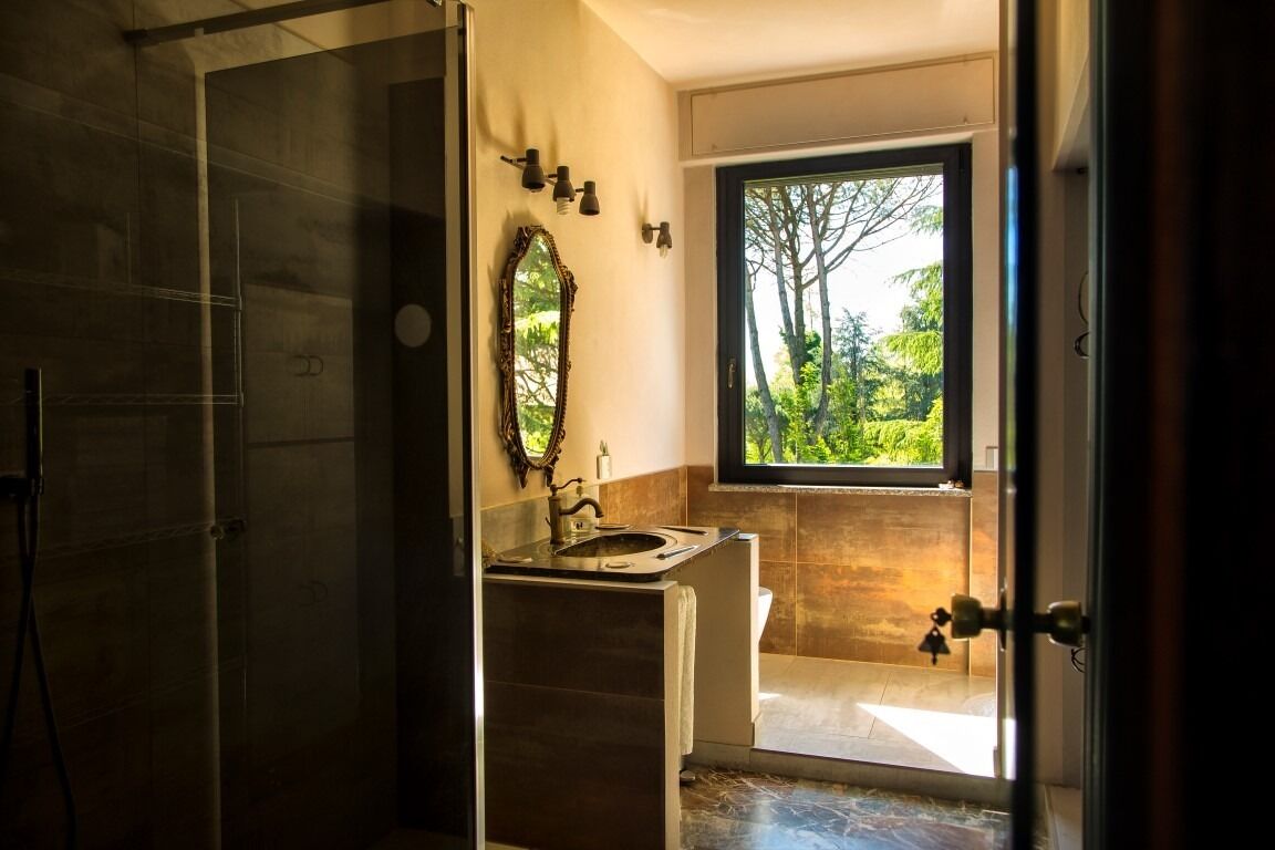 Dusche, Haartrockner, Bidet, Handtücher