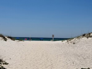 On the beach - Shopping ~ Dining ~ Fun in the sun 🌞 Hurry, Don't Walk, RUN! 🌴 (Gulf Shores)