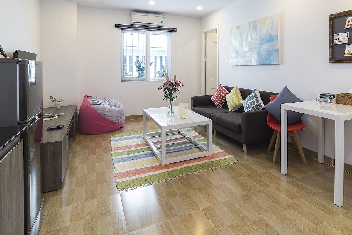 Deluxe Apartment, 1 Queen Bed | Living area | LED TV