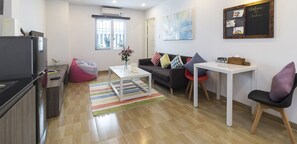 Deluxe Apartment, 1 Queen Bed | Living area | LED TV - Christina's Da Nang (Da Nang)