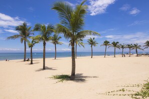 Beach - Christina's Da Nang (Da Nang)
