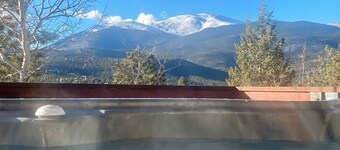 Private Mountaintop Cabin High in the Majestic Blue Sky