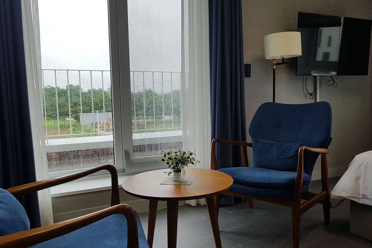 Single Room, Park View | Premium bedding, down duvets, in-room safe, desk