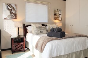 Departamento familiar, para no fumadores, acceso a la alberca | 2 habitaciones, tabla de planchar con plancha y wifi gratis 