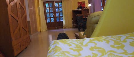 2 bedrooms, bed sheets