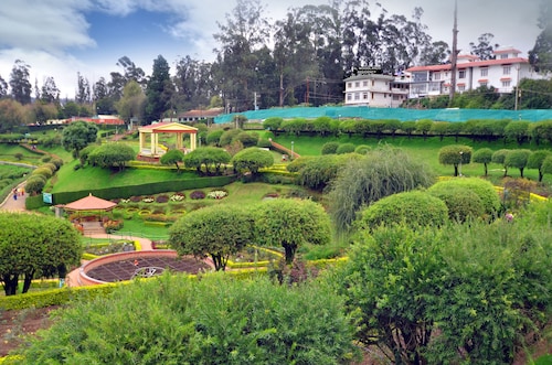 Al Woodlands Residency