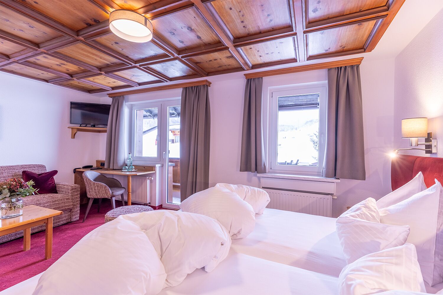 Deluxe-Doppelzimmer | Zimmersafe, kostenloses WLAN, Bettwäsche