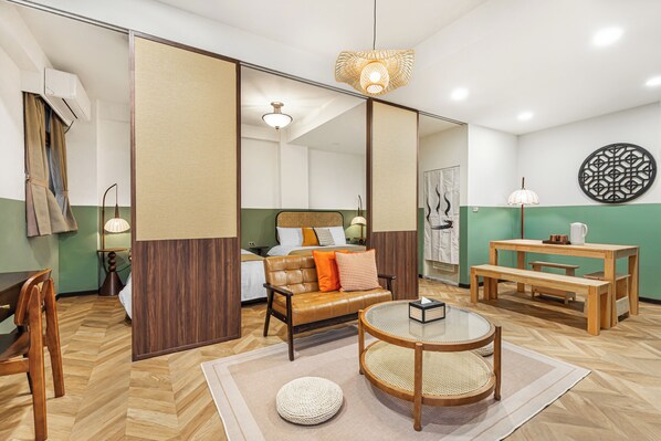 Superior family room | Free WiFi, bed sheets