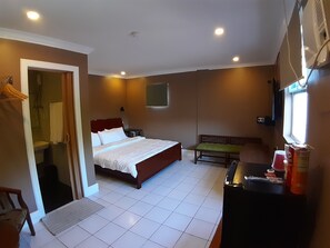 Quarto luxo | Frigobar, cofres nos quartos, cortinas blackout, Wi-Fi de cortesia