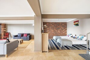 4 bedrooms, desk, iron/ironing board, travel cot