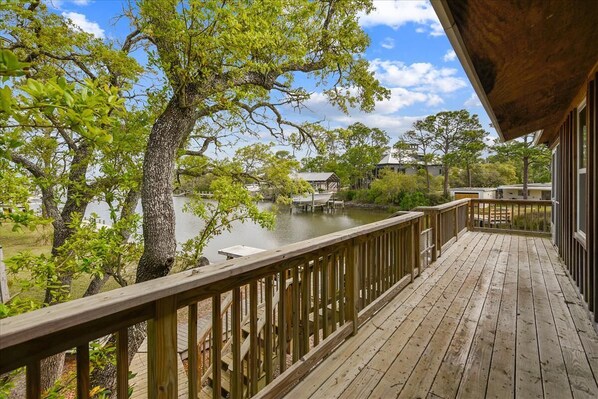 Property grounds - BOATHOUSE IS THE PERFECT COUPLES RETREAT! (St. George Island)