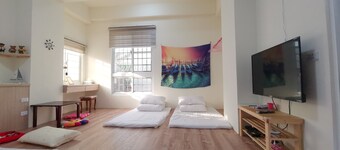 Chuan Men Tzu B&B