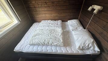 Hytte, 2 soverom | Barnesenger og wi-fi (inkludert)