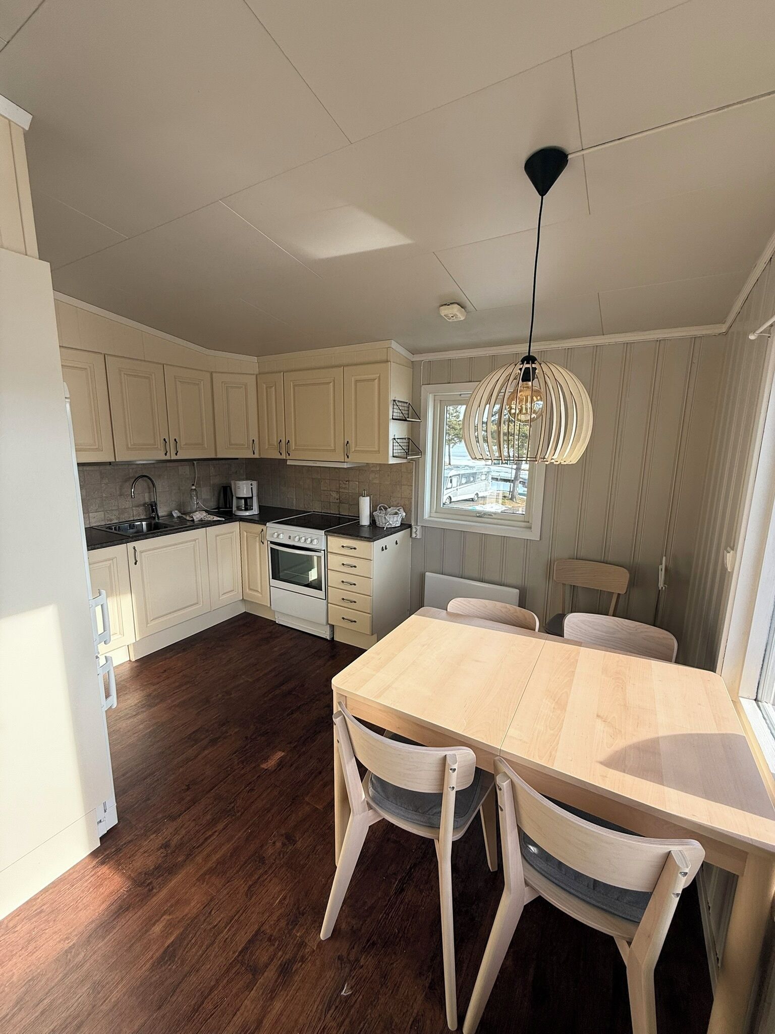 condo, 3 bedrooms | private kitchen | fridge, oven, stovetop, dishwasher