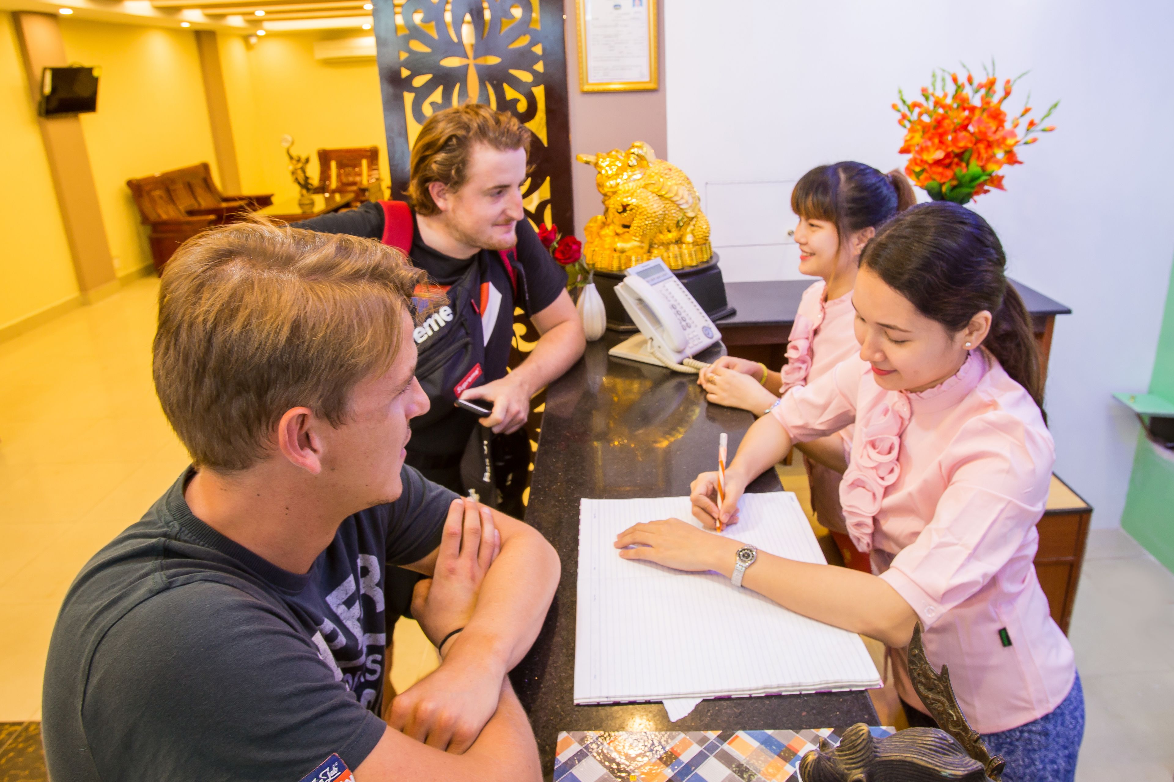 Foto - Golden Gate China Town Hotel