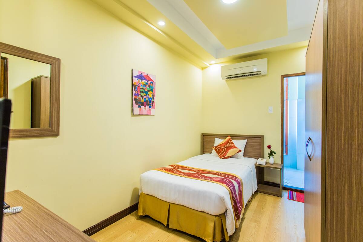 Minibar, in-room safe, desk, blackout curtains