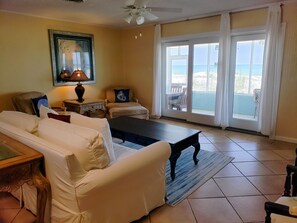 Flat-screen TV, DVD player, stereo