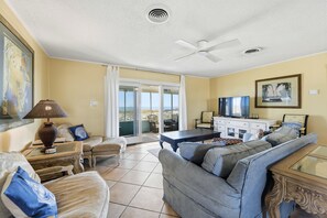 Flat-screen TV, DVD player, stereo