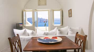 Villa, 2 Bedrooms, Hot Tub (Outdoor) | Living room